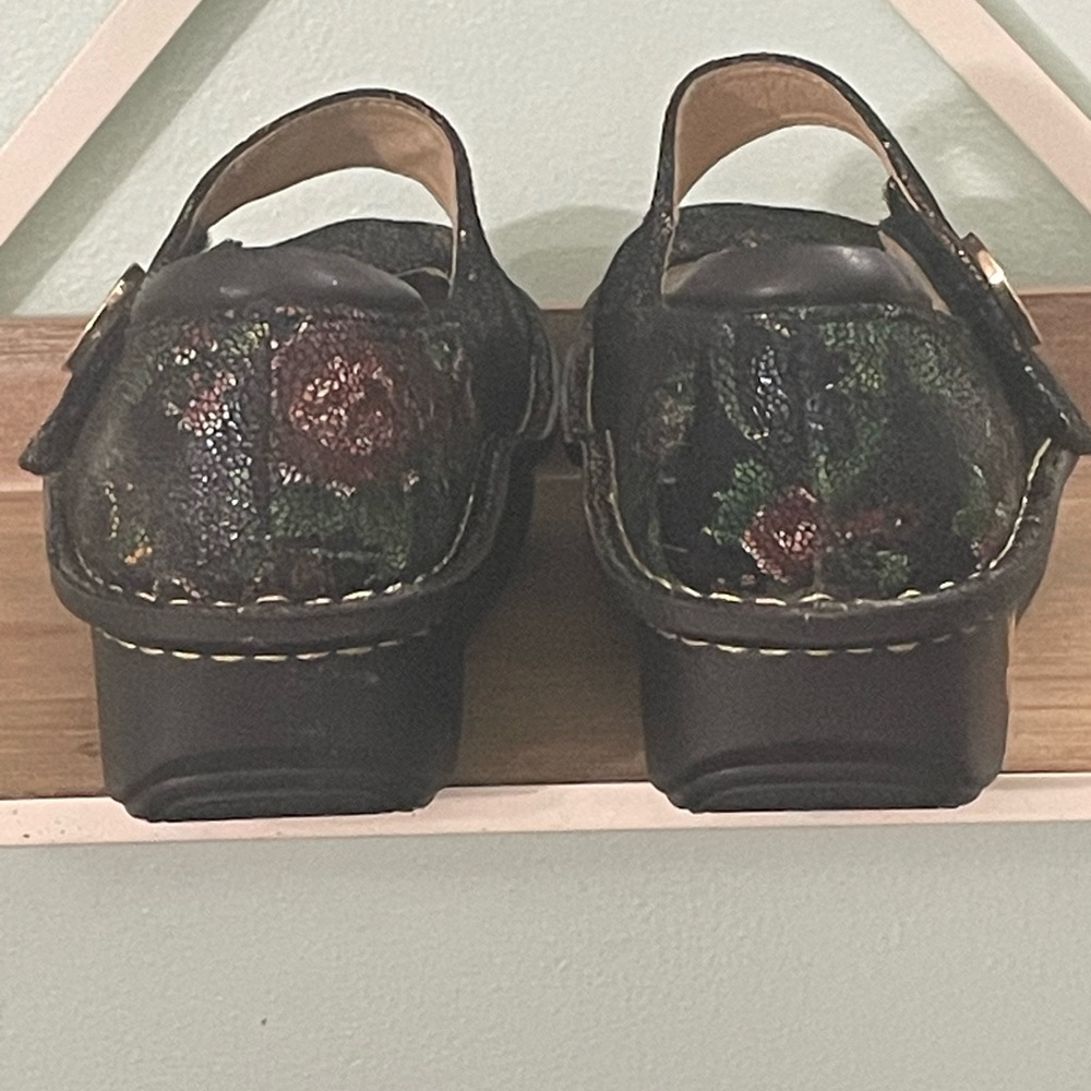 Paloma floral metallic nurse shoes - Picture 4 of 7